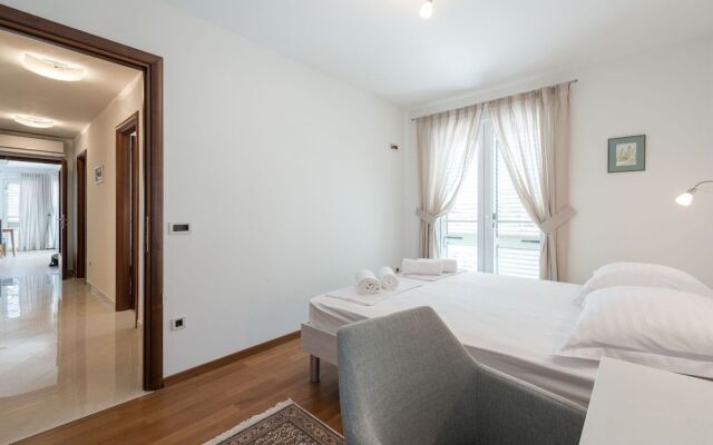 Apartment Maro Bayview