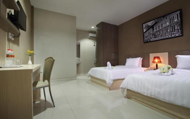 OYO Flagship Tembok Batu Residence