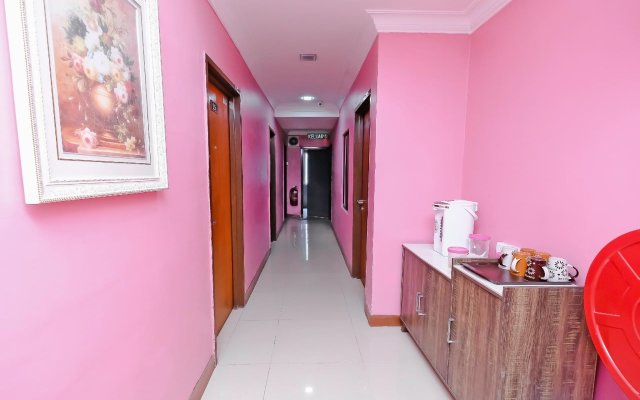 OYO 714 Arina Hotel (Sanitized Stay)