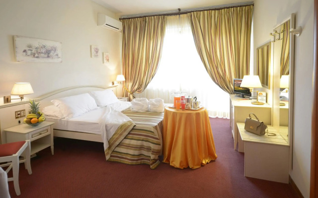 Hotel President