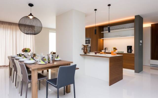 EMPIRENT Mucha Apartments