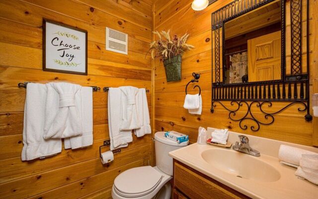 MooseBehaving - Two Bedroom Cabin