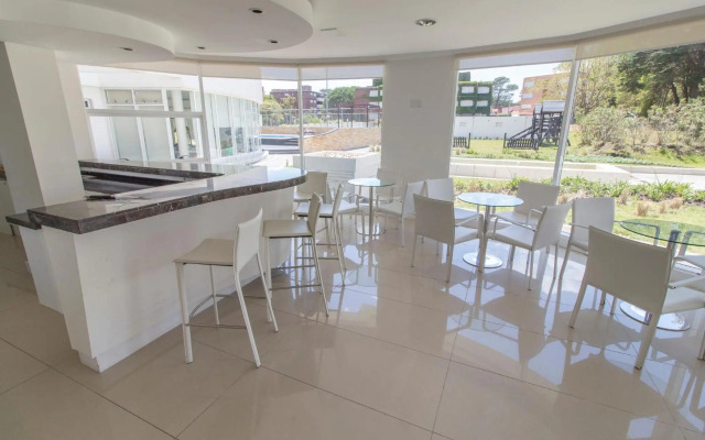 Casino Tower - Departamento Piso 18