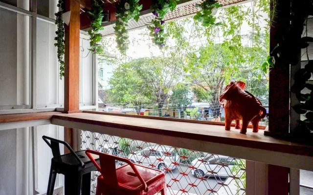 Inep Kayu Jebres by Reddoorz