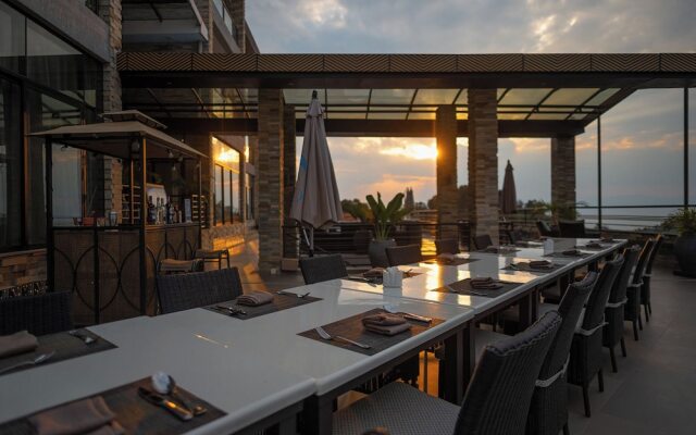 Cleo Lake Kivu Hotel