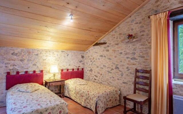 Gîte Besse, 3 pièces, 4 personnes - FR-1-616-142