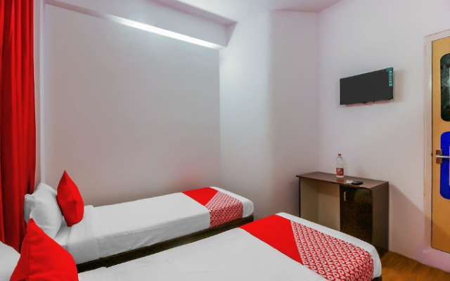 OYO 17168 Hz Lodge