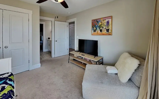 Next to Sea Gallery by Topsail Realty