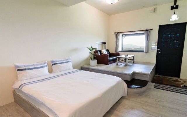 Sunny Room
