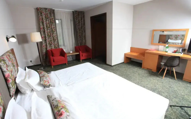 Grand Admiral Resort & SPA