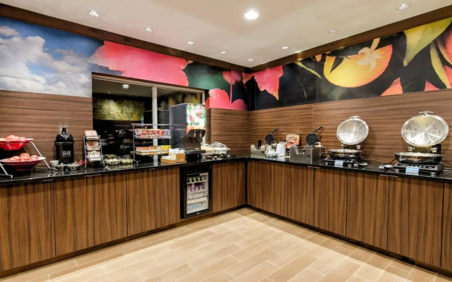 Fairfield Inn By Marriott Potomac Mills