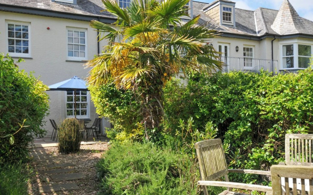 Lowenna Manor 3