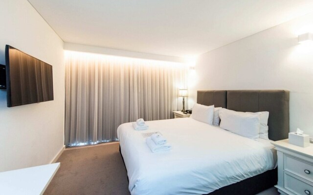 Elegant Studio With Fantastic Rooftop Views