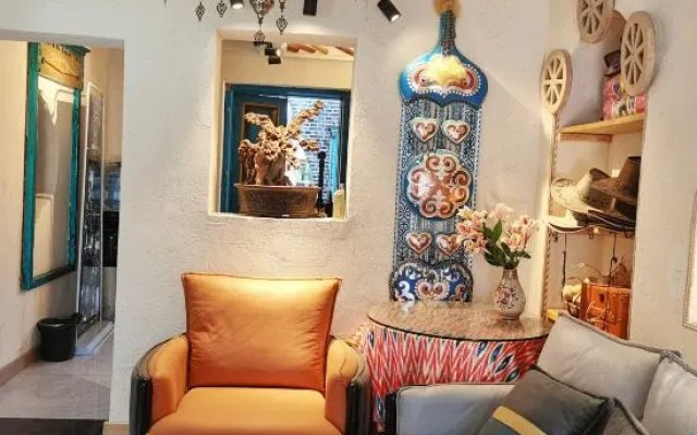 Yining Qingshe Homestay – Hotel Rooms – Yining