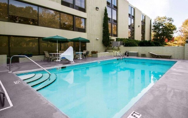 Quality Inn & Suites Tallahassee