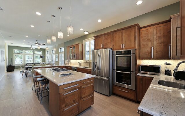 Stylish 3BR in Austin by RedAwning