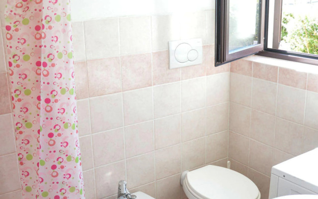 Apartment in Cannigione with garden