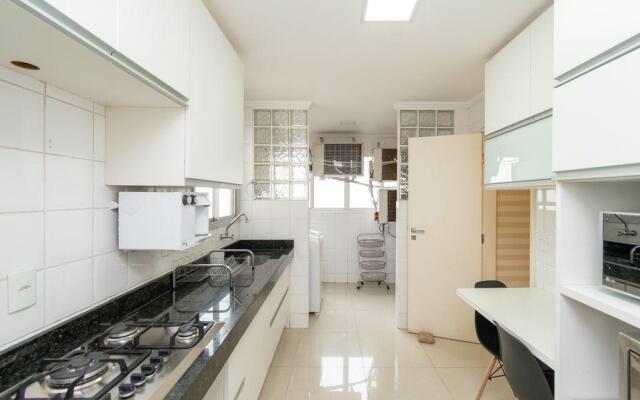 Apartamento de 3 quartos no Setor Bueno - DLZ0302