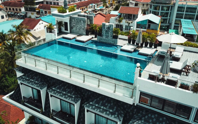 Two Seasons Siem Reap Hotel
