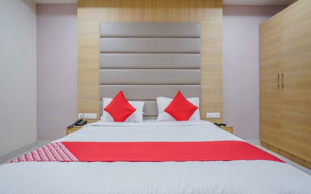 OYO 14745 Veeraj Suites