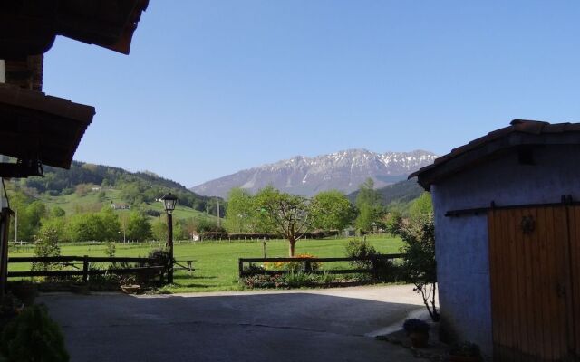 Agroturismo y apartamentos Ondarre