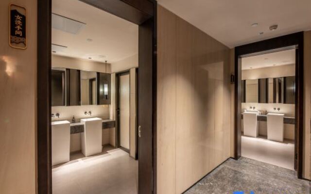 Yunxiao Junyi International Hotel