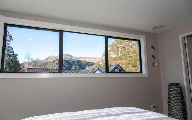 New Arrowtown Home, Complete comfort
