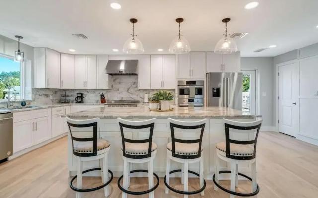 Luxury Waterfront Home in Sarasota