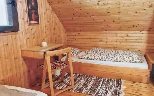 Peaceful Nature Cabin Jolly