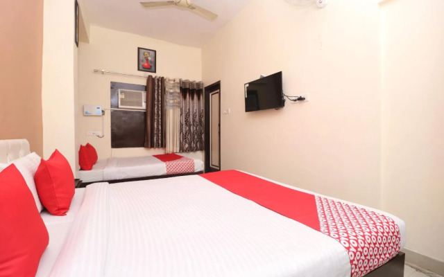 OYO Flagship 70228 Hotel Green Tower