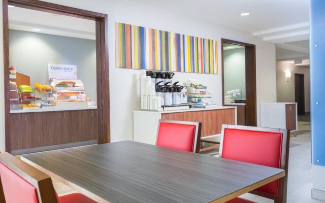 Holiday Inn Express Hotel & Suites Eugene Downtown-University by IHG