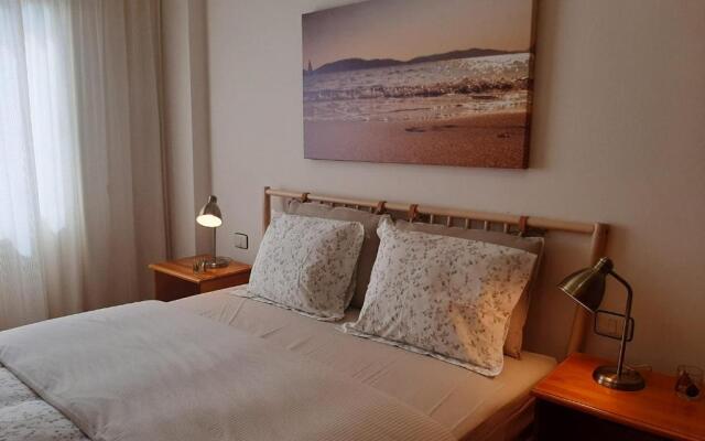 Coast apartment,5 people,wifi,150 metres sea