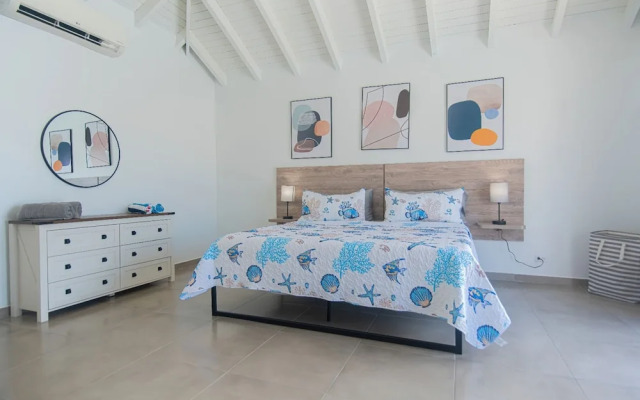 Breathtaking Prvt 4BR Pool Villa 5 Min to Beach