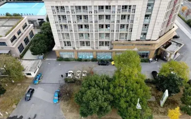 Nanjing Yiwei Hotel