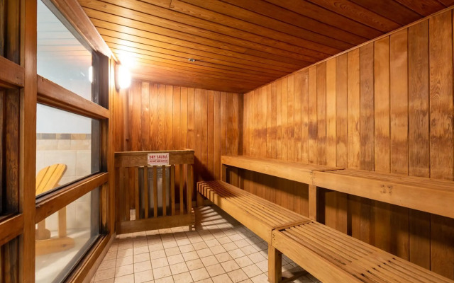Blackcomb Lodge