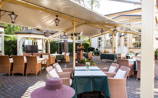 TB Palace Hotel & SPA