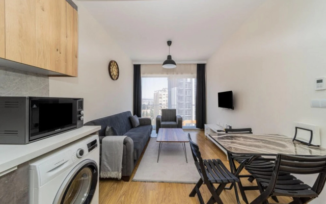 Superb Flat With Shared Pool in Kepez