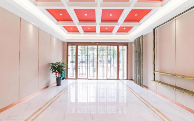 He Lin Business Hotel (Shanghai Danning Music Square)
