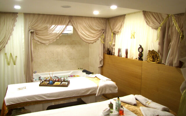 Wise Hotel & SPA - Adult Only