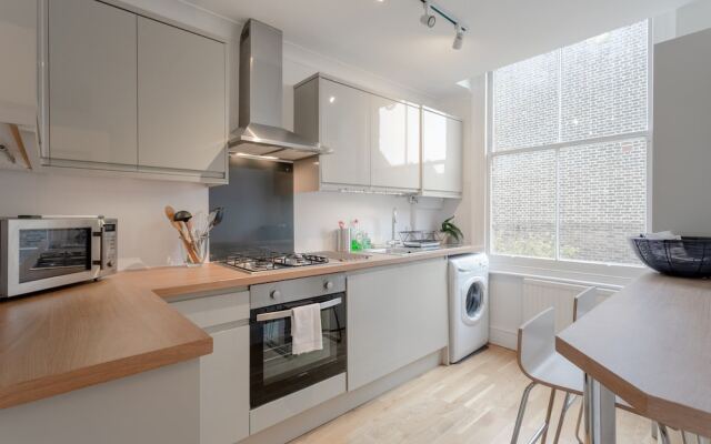 1 Bedroom Flat on Portobello Road Notting Hill