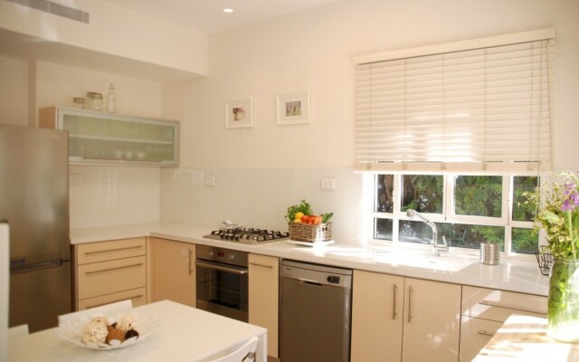 Tel Aviv Home