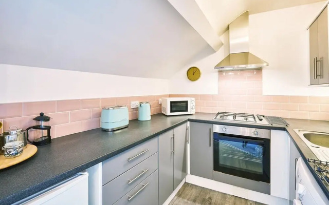 Host Stay North Parade Apartment