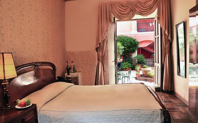 Capital Plaza Hotel