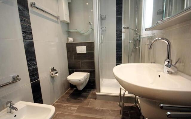 Ferienwohnung-10-mit-Balkon-Garten-Landhaus-Hubertus-Duhnen