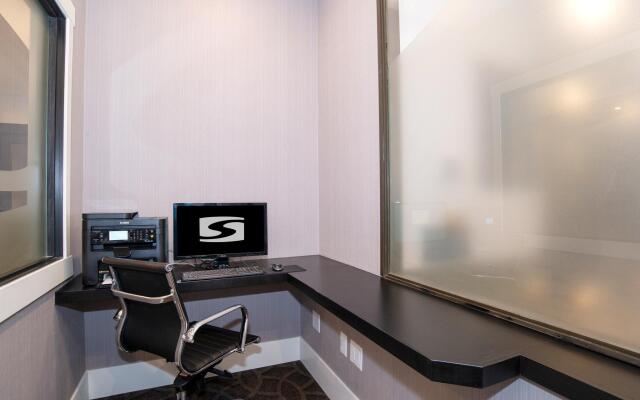 Sandman Signature Calgary Downtown Hotel