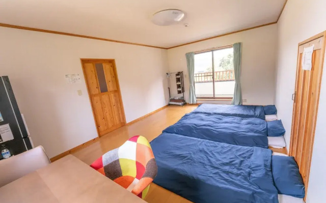 Share Creative&Bed 'adonoan'