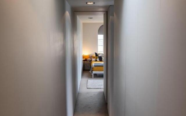 No 33 Stylish and Modern 1 Bed Apartment