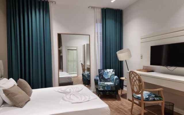 HEIRESS Hotel