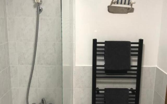 Attractive Town Centre Flat