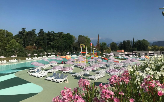 Sisan Family Resort